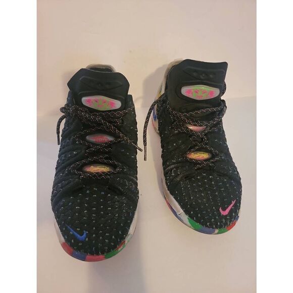 Nike Lebron18 James Gang Kids Multicolor Graffiti Lace Up Sneaker Shoes Size 6.5 - Picture 1 of 4
